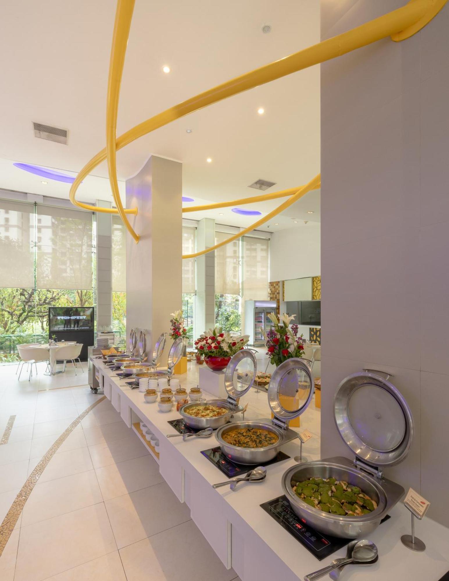 Hotel Kohinoor Elite Near Bkc Mumbai Exterior photo