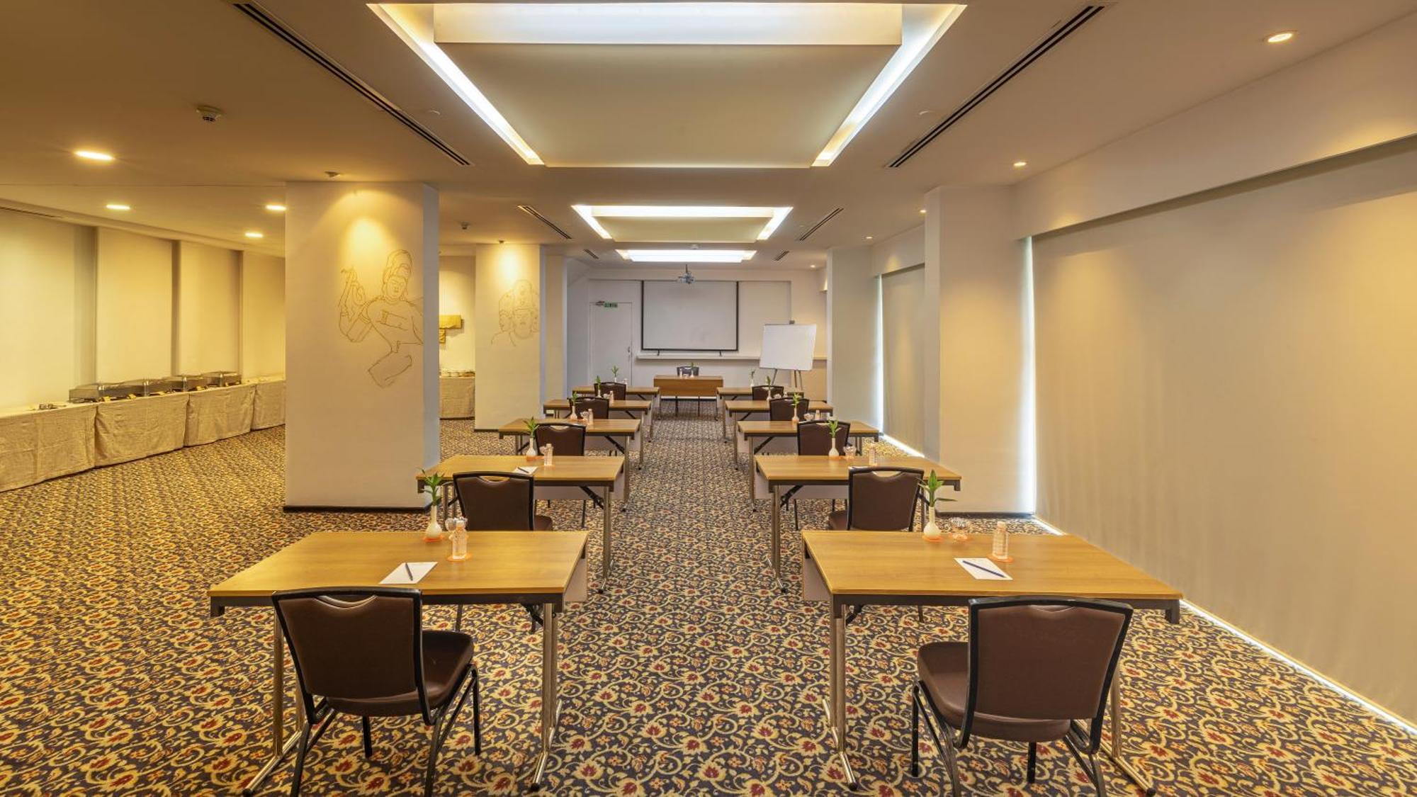 Hotel Kohinoor Elite Near Bkc Mumbai Exterior photo